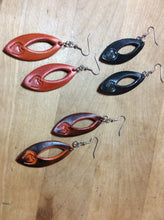 Load image into Gallery viewer, Leather Earrings in Eclipse Shape
